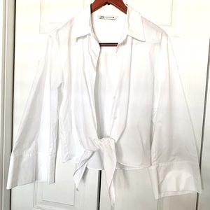 ZARA / WHITE / SMALL / BUTTON DOWN / FRONT TIE CLOSURE / WIDE SLEAVE DETAIL
